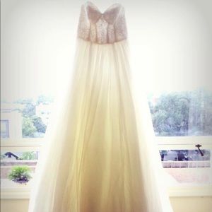 David’s bridal dress size 4